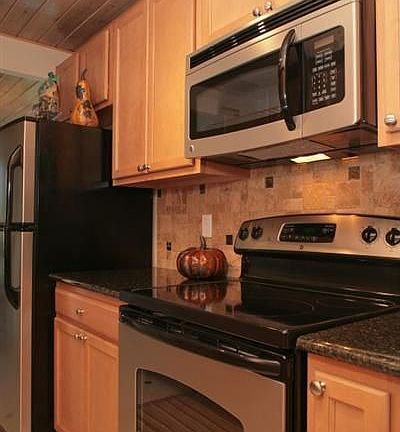 4th image of 5249 40th Ave NE APT 401
