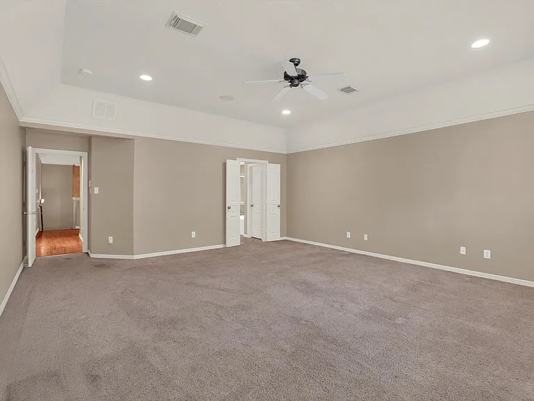 1524 Birdsall St — Photo 26