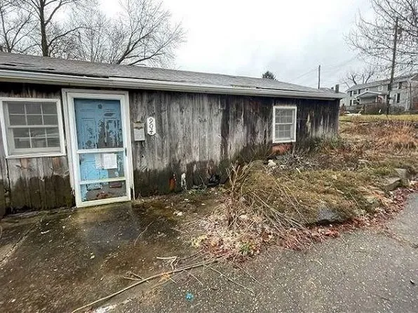 904 13th St, New Brighton, PA 15066