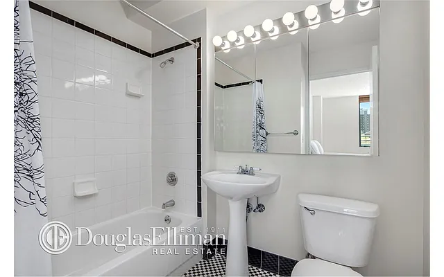 Rented by Douglas Elliman | media 4