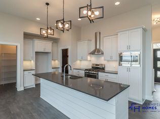 16415 Deerview Dr, Urbandale, IA 50323