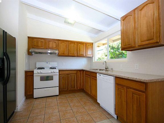 4th image of 27985 Tampa Ave