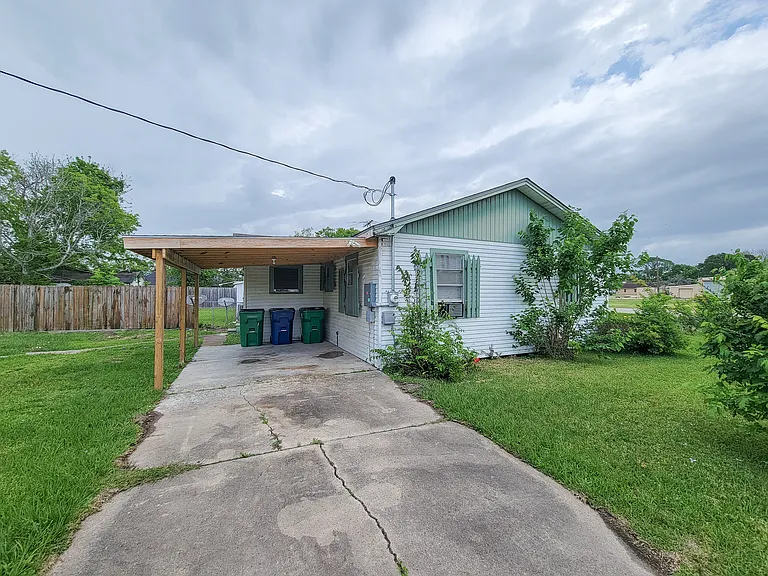 409 N Parrish St — Photo 2