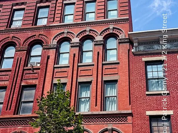 21 1/2 King St, New York, NY 10014