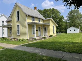 93 E Columbus St, Mount Sterling, OH 43143