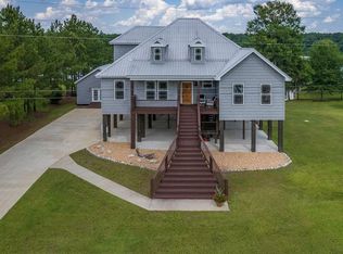 722 Lakeshore Dr, Autaugaville, AL 36003