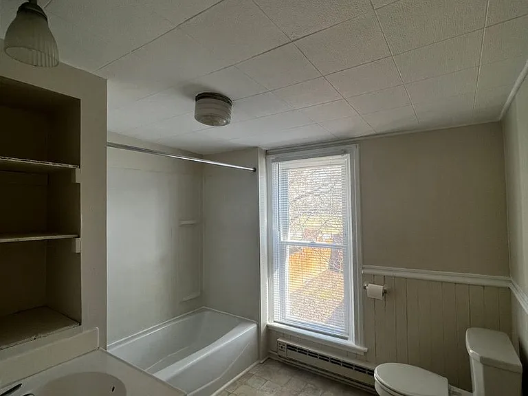 36 & 38 E Orange Street - 4 Unit — Photo 10