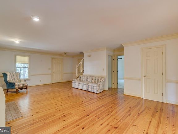 4th image of 114 Cleremont Dr