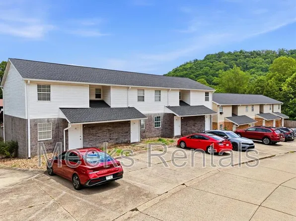 101 Boncarbo Ln Unit 101, Hurricane, WV 25526