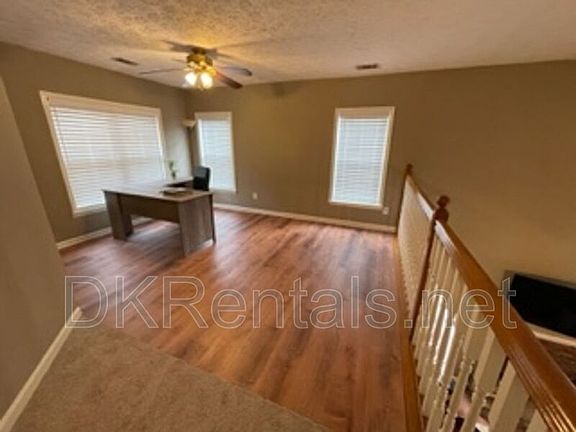 5th image of 35 Whitney Ct