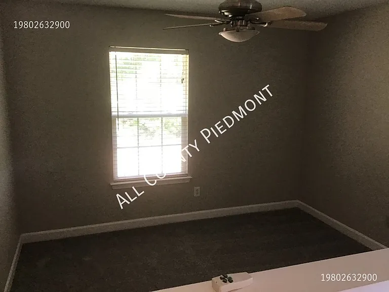 1936 Eigth St — Photo 5