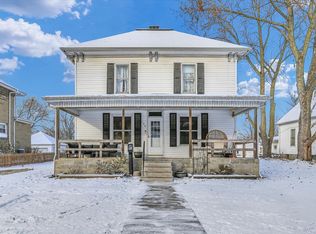156 N Elm St, Paxton, IL 60957