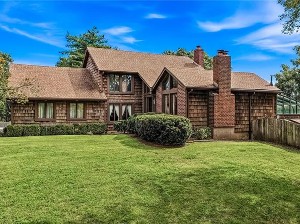 4209 W 104th Ter, Overland Park, KS 66207