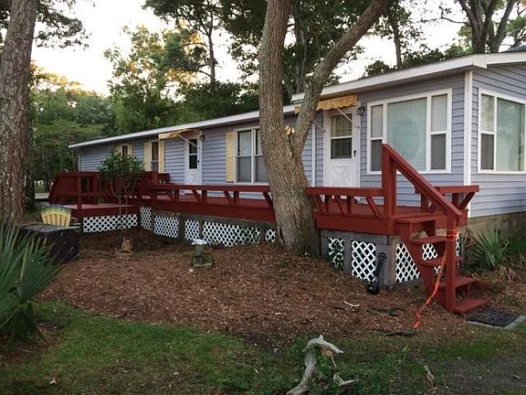 3rd image of 202 Forest Knoll Dr
