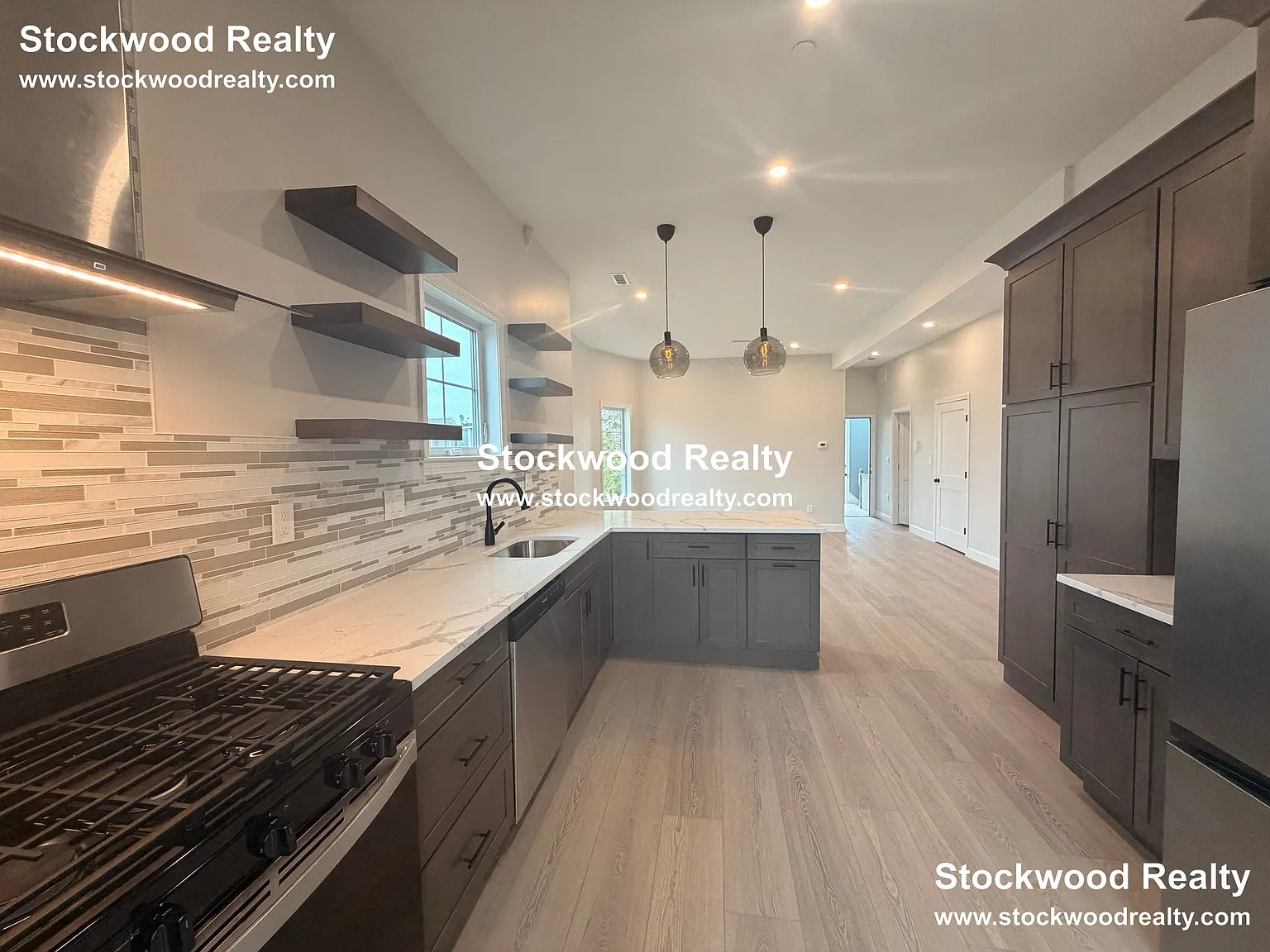 2 bed, 1150 sqft, $3,400 — Photo 3