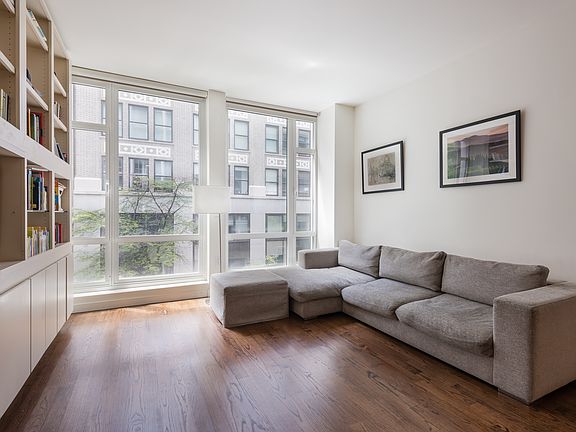 4th image of 133 W 22nd St APT 3E