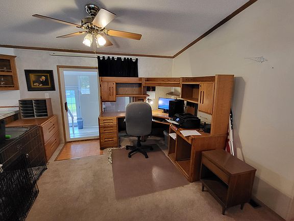 3rd image of 403 W 8th St