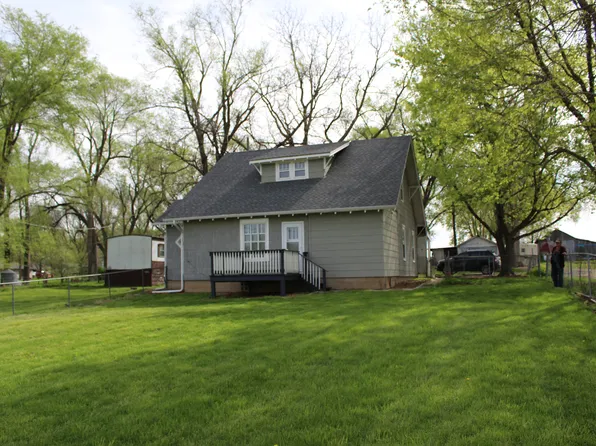 2205 Smith Ave, Plattsmouth, NE 68048