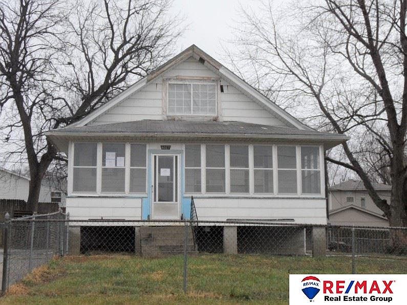 1st image of 6027 Holmes St