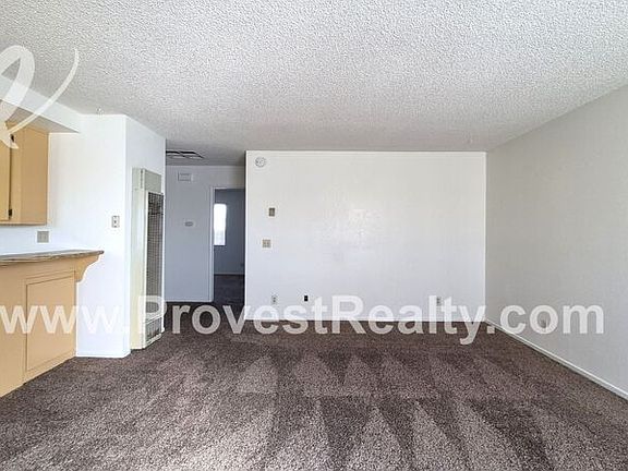 4th image of 17058 Deodar St
