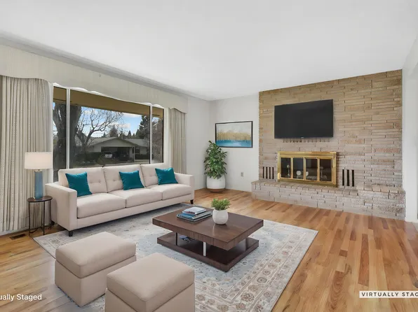 830 Royal Oak Ct, Redding, CA 96001