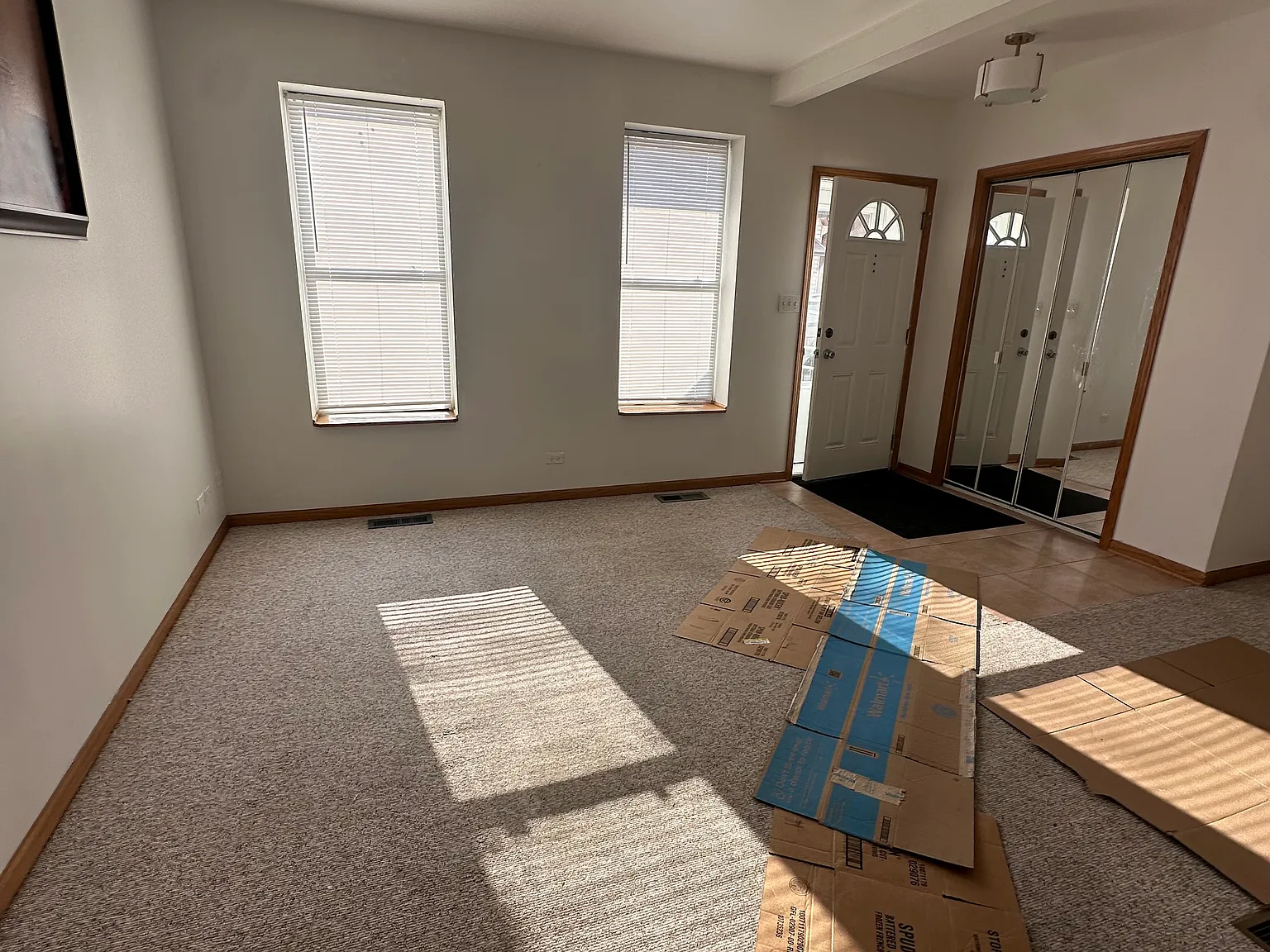 1 bed, 850 sqft, $1,350 — Photo 2
