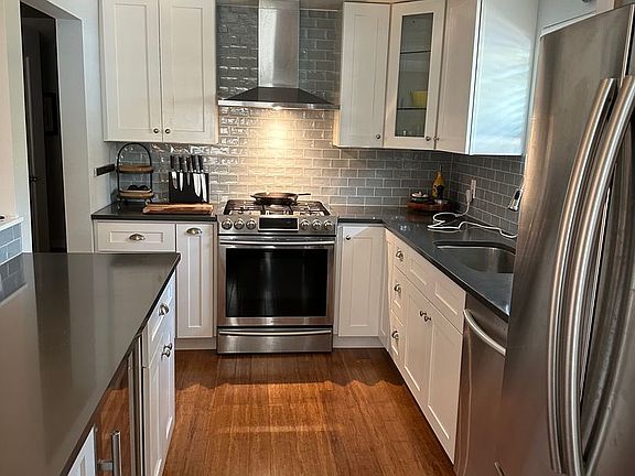 5th image of 13724 Corliss Ave N