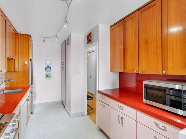 2500 Johnson Avenue image 13 of 53