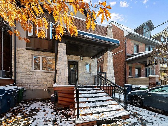 2nd image of 531 Runnymede Rd #2