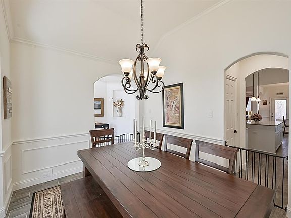 5th image of 1008 Hummingbird Ct