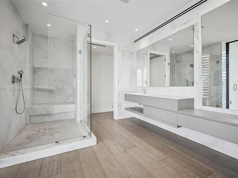 420 N Hibiscus Dr — Photo 20