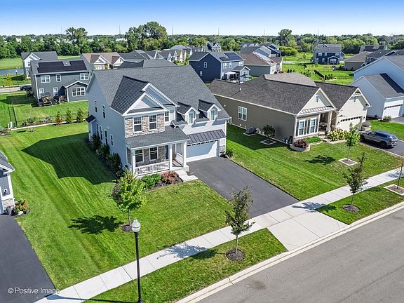 4th image of 3550 Doral Dr