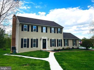 1 Rockdale Dr, Seven Valleys, PA 17360