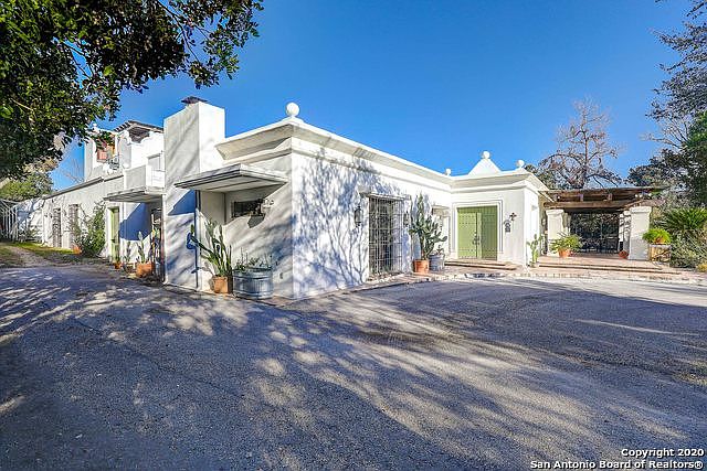 1st image of 501 Oakwood Dr