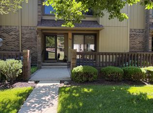 1669 S Hill Blvd, Bloomfield Hills, MI 48304