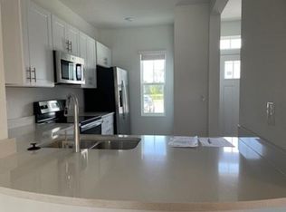 255 Annies Pl, Jacksonville, FL 32218