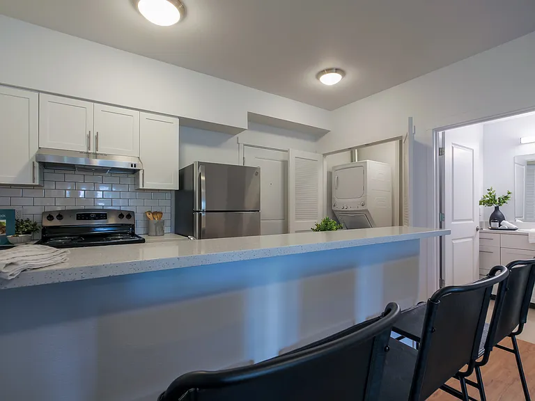 7550 N Lombard St — Photo 52
