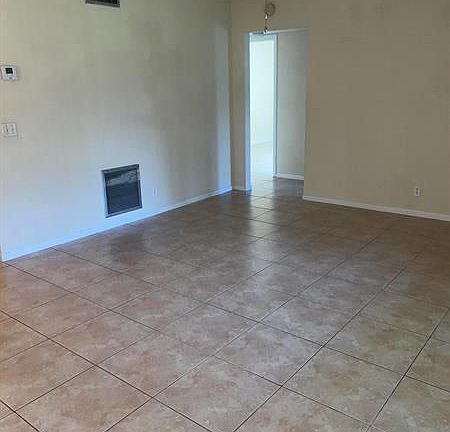 3rd image of 4947 Sable Pine Cir APT B2