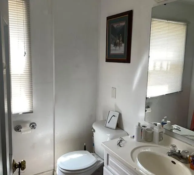 627 Locust St — Photo 6