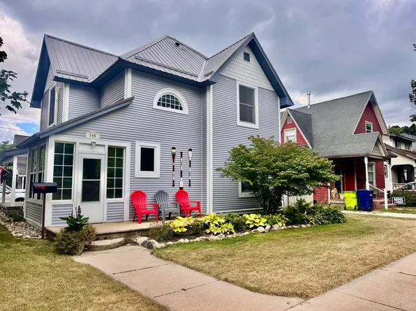 546 Webster St, Traverse City, MI 49686