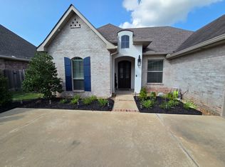 5808 Marthas Dr, Alexandria, LA 71303