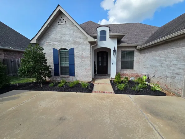 5808 Marthas Dr, Alexandria, LA 71303