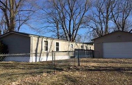 2nd image of 10024 N Harmony Hickory St