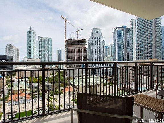 5th image of 999 SW 1st Ave #Penthouse 02