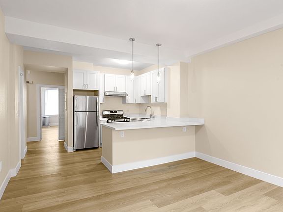 4th image of 1835 Vallejo St #206