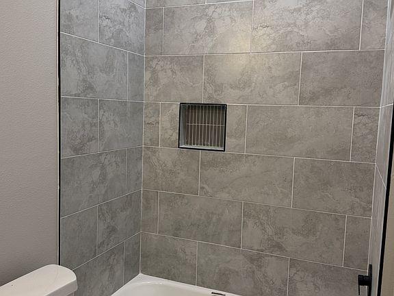 3rd image of 4738 Erath St #3738