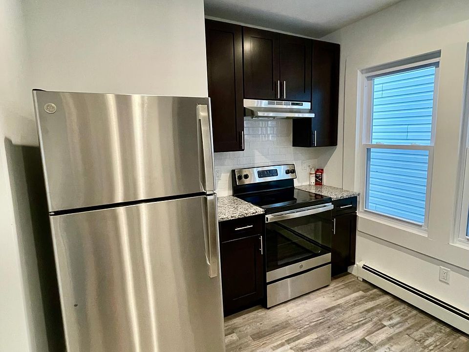 1st image of 24 Beech St #1