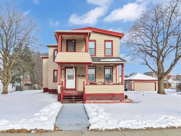 253 Fairview Ave, Chicopee, MA 01013