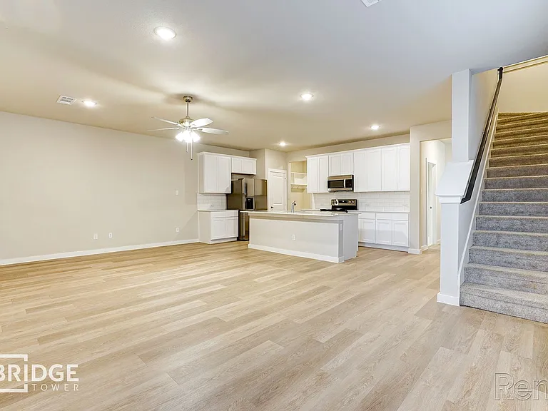 4219 Tobin Dr — Photo 4