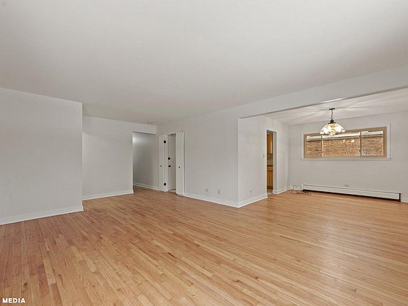 4th image of 8140 Knox Ave APT 2N